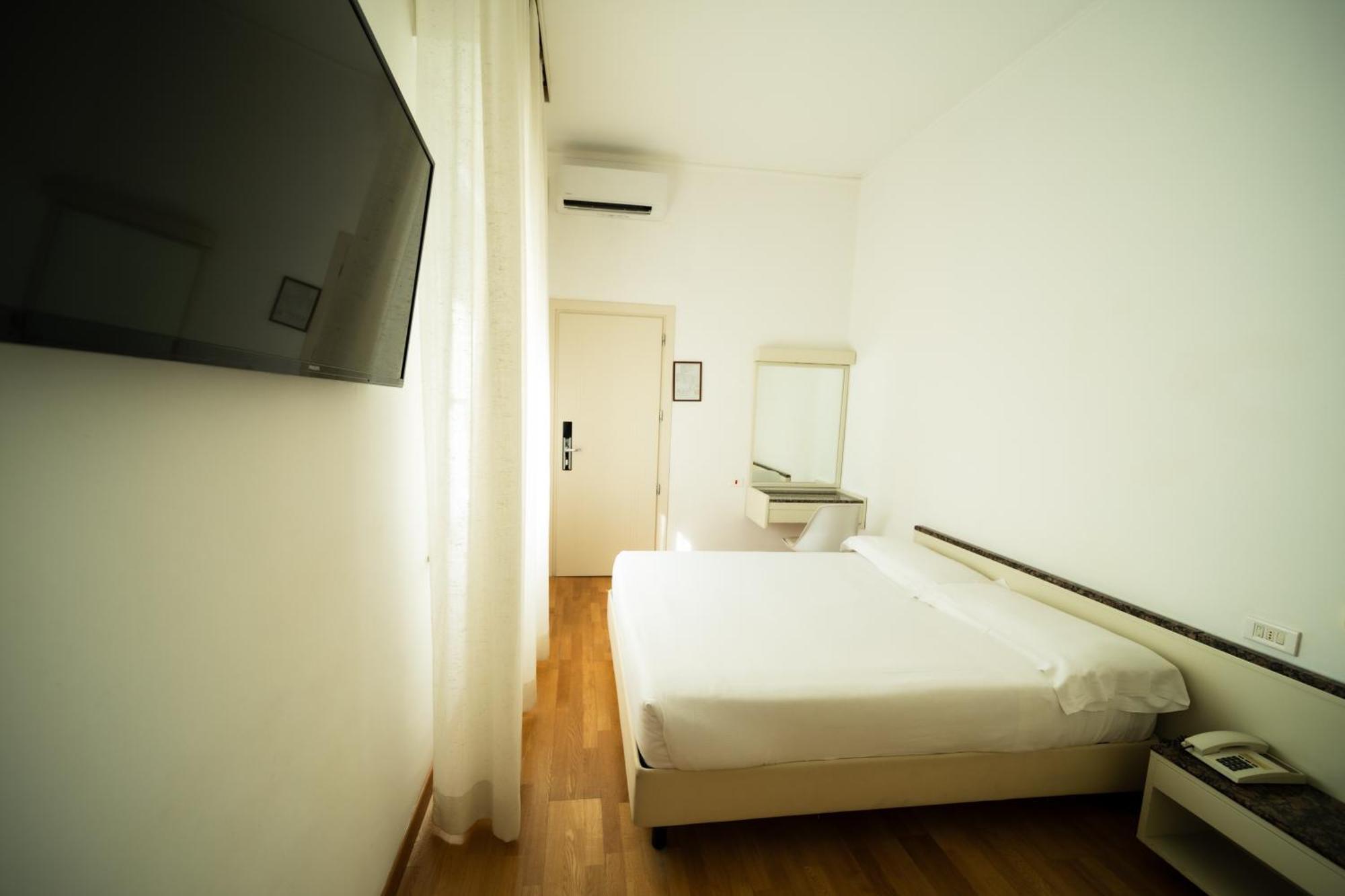 Hotel Rosabianca Rimini Dış mekan fotoğraf